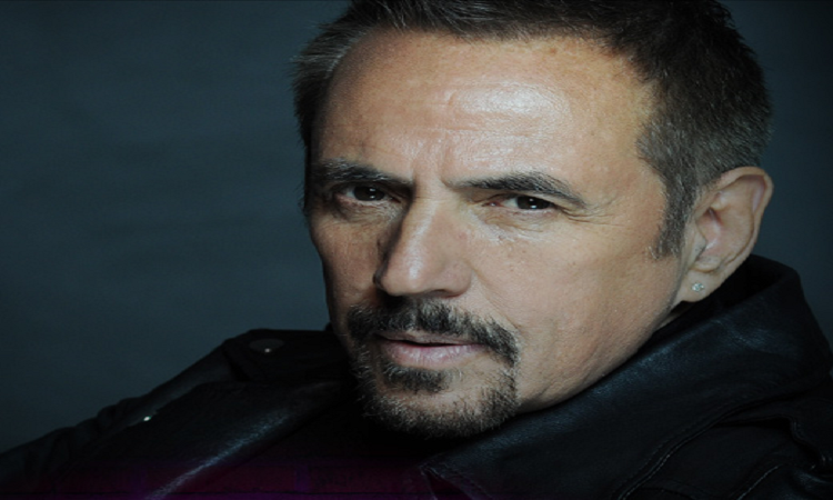 Alejandro Lerner celebra 40 años de música en el Movistar Arena
