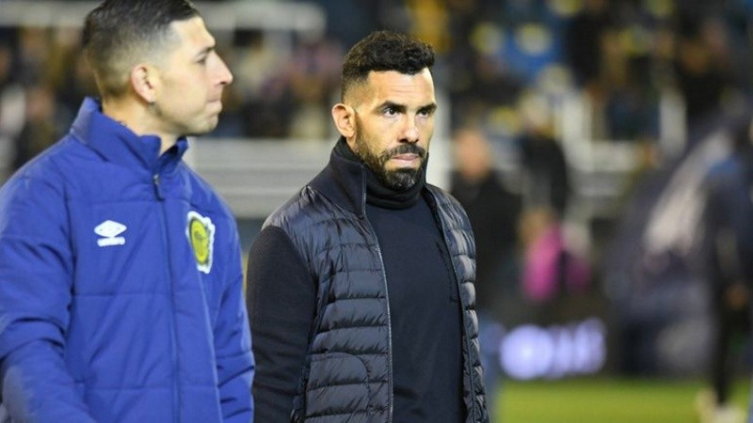 El denunciante de Tevez por usurpación de título dijo que fue amenazado