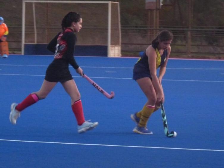 Hockey: Debut triunfal para El Quillá sobre Colón