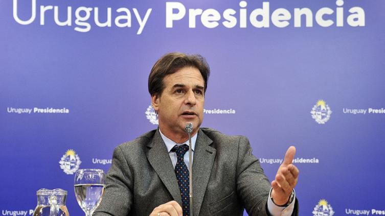 Uruguay: destituyeron a un funcionario por dar un pasaporte exprés a un narcotraficante