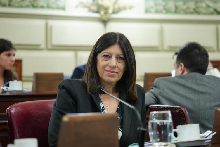 “Vamos por cinco semanas con paros docentes porque Perotti no quiso detener el conflicto