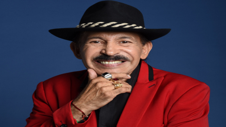 Antonio Rios lanza 