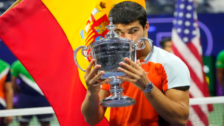 Carlos Alcaraz, el más joven en la historia del tenis en ser el número 1 del mundo
