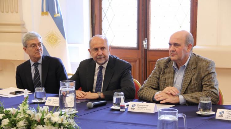 Perotti y Agosto recibieron al representante del BID en la Argentina