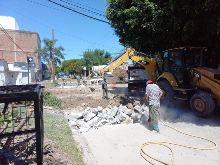 Trabajos de iluminación y bacheo previstos para este jueves