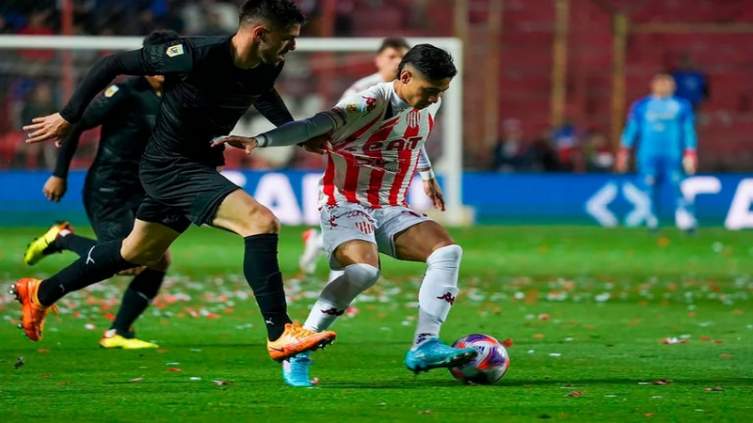 Unión no pudo con Independiente en el 15 de Abril y perdió 1 a 0 