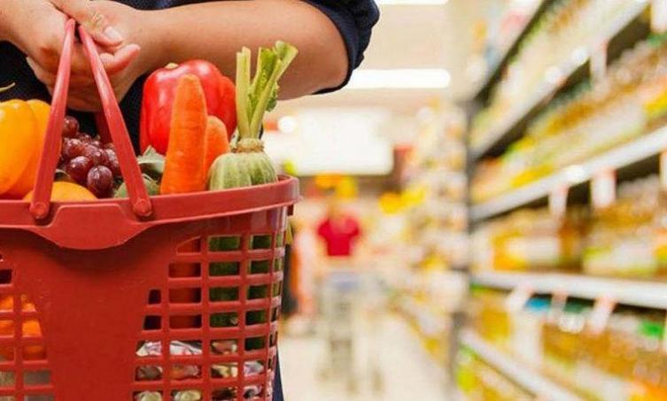 Una familia tipo necesitó más de $119 mil para no ser pobre en agosto