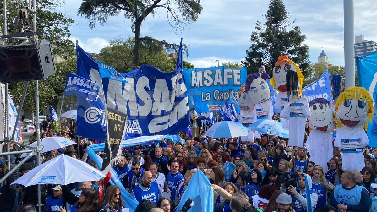 El Gobierno convocará a AMSAFE después de los paros