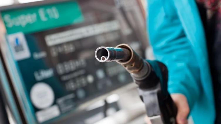 El Gobierno aprobó el aumento de combustibles a partir del fin de semana