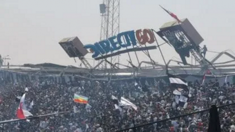 Colapsó parte del techo de la tribuna de Colo-Colo y hay heridos