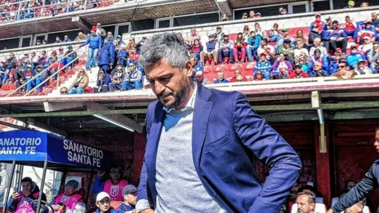Gustavo Munúa tiene ofertas