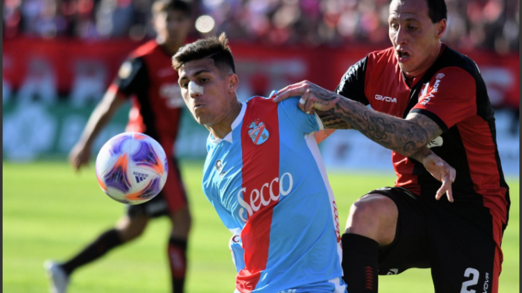 Cristian Lema volvió a cargar contra el arbitraje