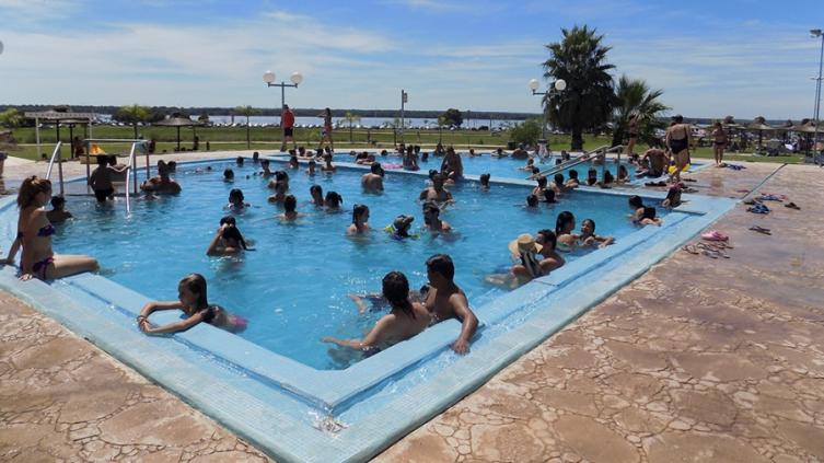 Cerca de dos millones de personas viajan por el país este fin de semana largo