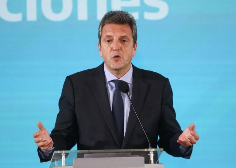 Massa anunció que el mínimo no imponible de Ganancias será de 330 mil pesos