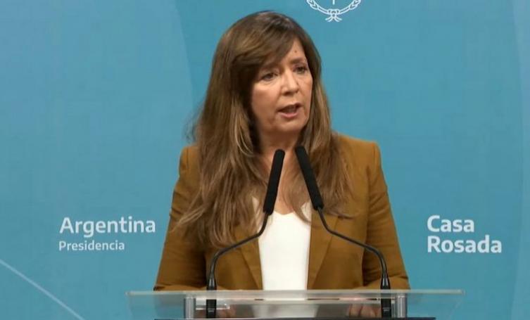 Cerruti cruzó a 