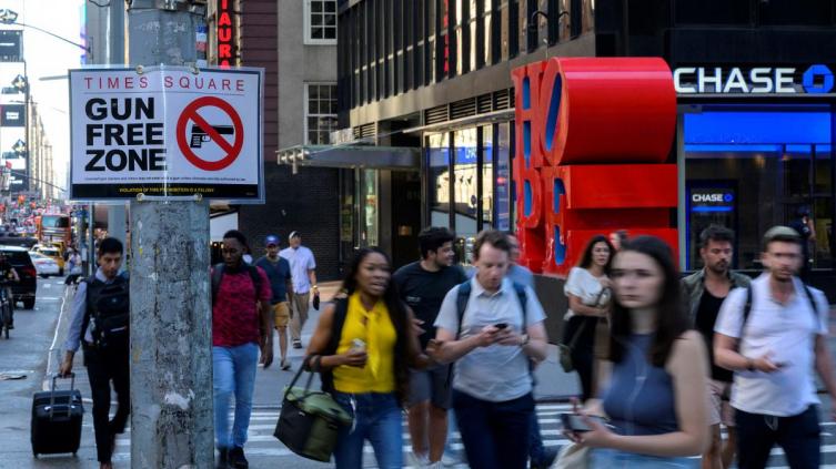 Un juez suspendió la prohibición de llevar armas a lugares de culto en Nueva York
