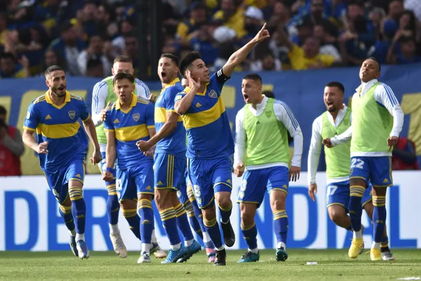 Boca empató 2-2 ante Independiente y se consagró campeón