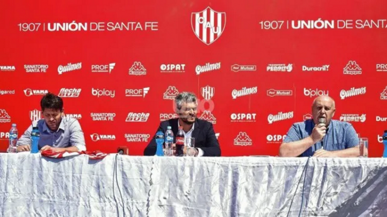 Reunión clave en Unión con Gustavo Munúa