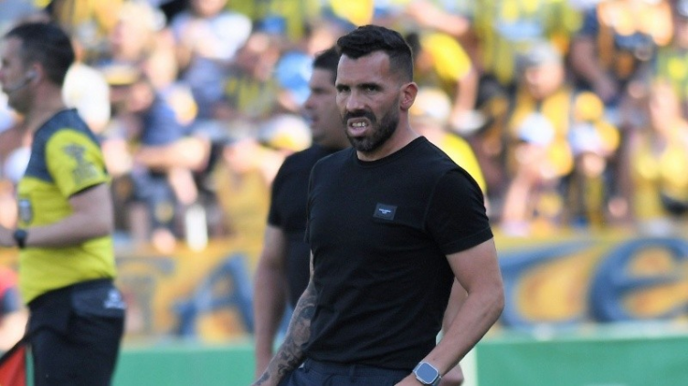 Tevez: “Si no armamos un equipo, es muy difícil seguir”