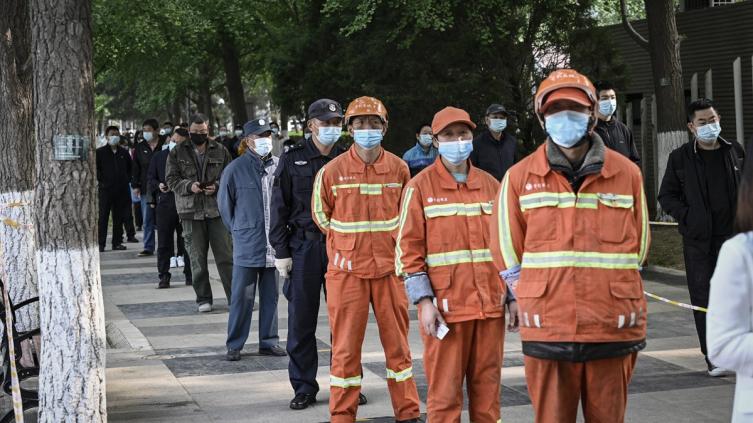 China confinó la zona alrededor de la mayor fábrica mundial de teléfonos iPhone