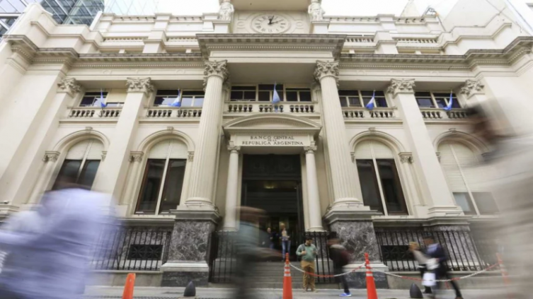 BCRA con millonarias multas por infracciones cambiarias
