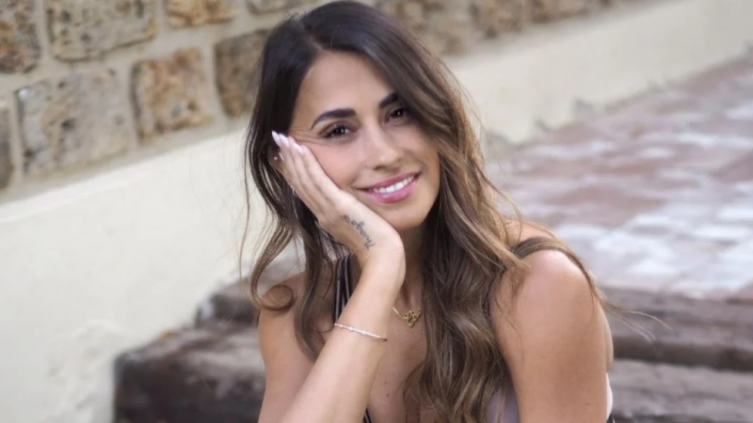 Antonela Roccuzzo mostró su valija para viajar a Qatar
