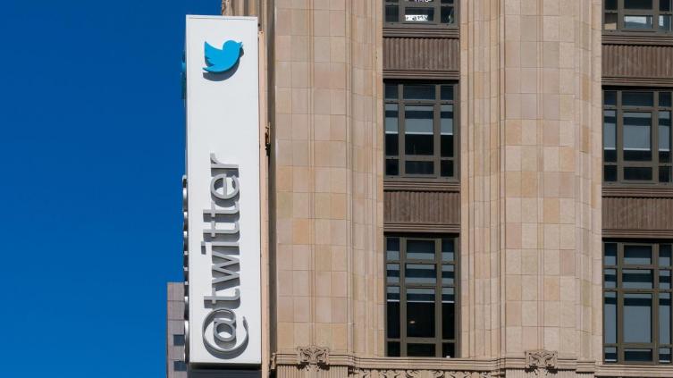 Renunció la jefa de seguridad de Twitter ante aumento de cuentas falsas en la gestión Musk