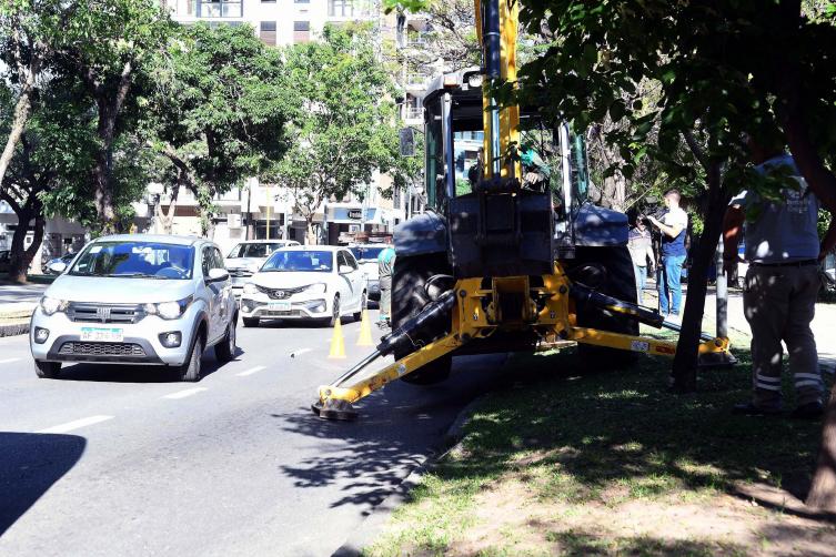 La Municipalidad completa estudios de suelo en bulevar al 1600