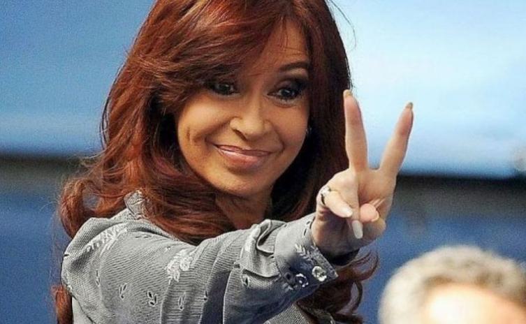 Cristina reaparece en La Plata y el kirchnerismo lanza el operativo clamor