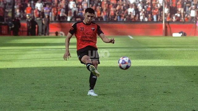 Colón: Racing busca a Meza y Saralegui lo quiere retener