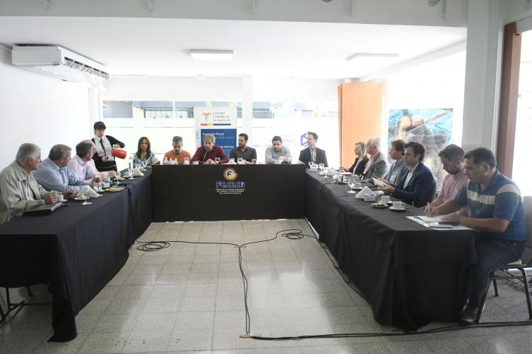 Jatón presentó el nuevo proyecto de ordenanza para la habilitación de negocios