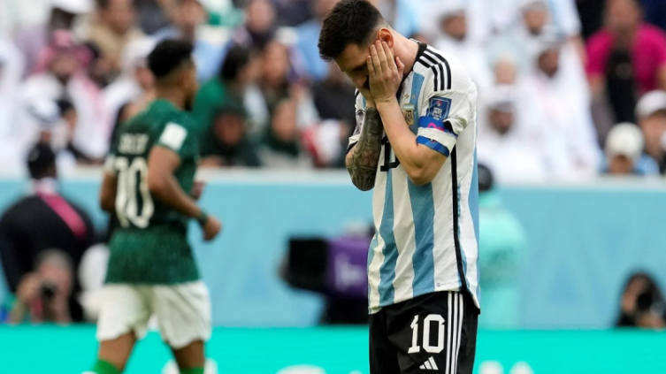Golpe duro: La Selección perdió con Arabia Saudita en el debut en Qatar 2022