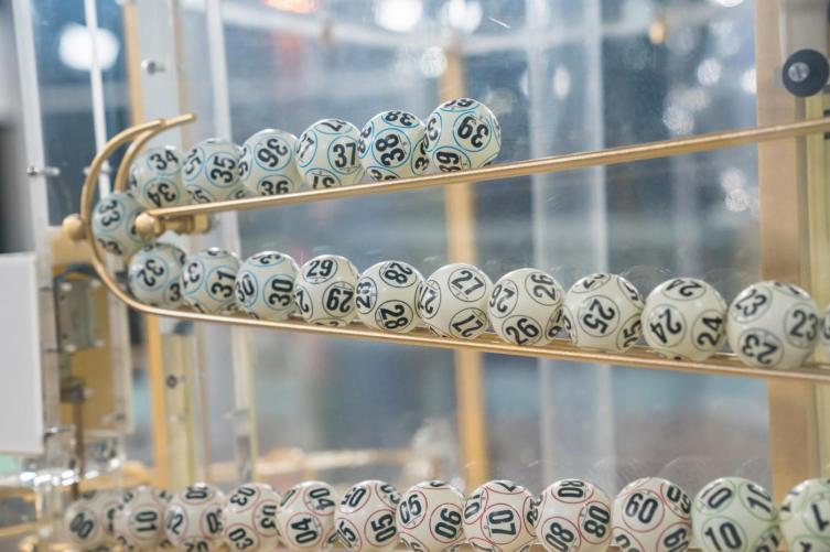 Dos apostadores se llevaron $600 millones en el Quini 6