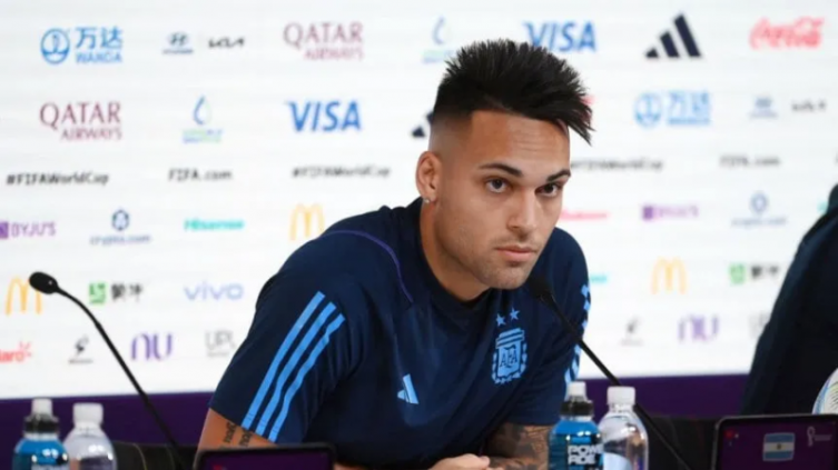 Lautaro Martínez, antes de la final de la Selección Argentina ante México