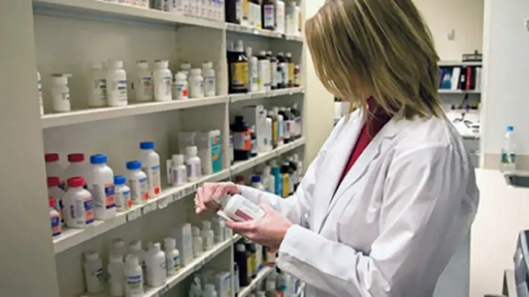 Allanan farmacias que venden medicamentos para uso humano a veterinarias
