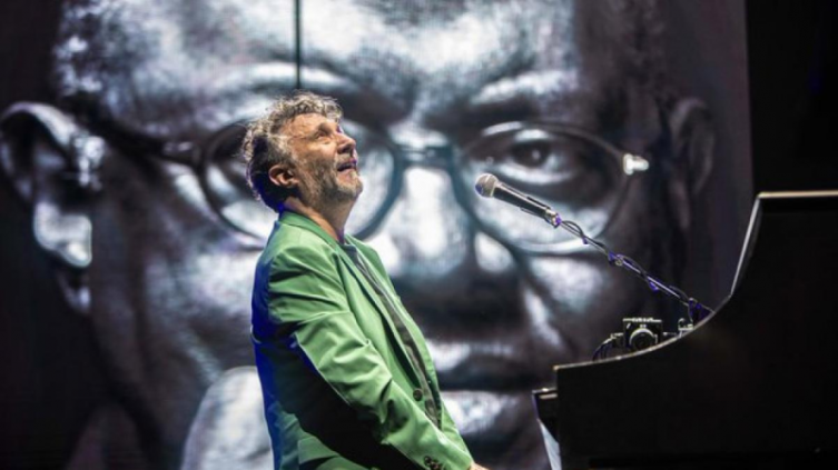 Fito homenajeó a Milanés
