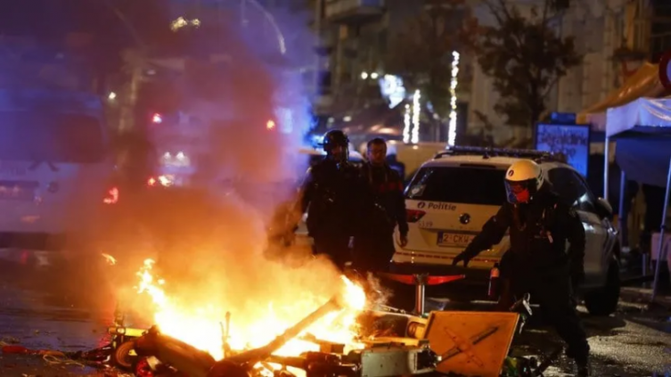 La derrota Bélgica ante Marruecos provocó graves disturbios en Bruselas 