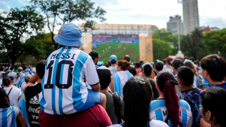 Argentina-Australia: pantallas gigantes para ver varias ciudades del país