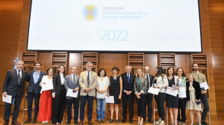 Investigadores recibieron las máximas distinciones científicas por la nación 