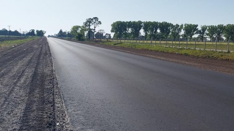 En el departamento San Jerónimo, avanza la repavimentación de la Ruta Provincial N°80