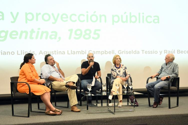 Cine y debate para celebrar 39 años de democracia