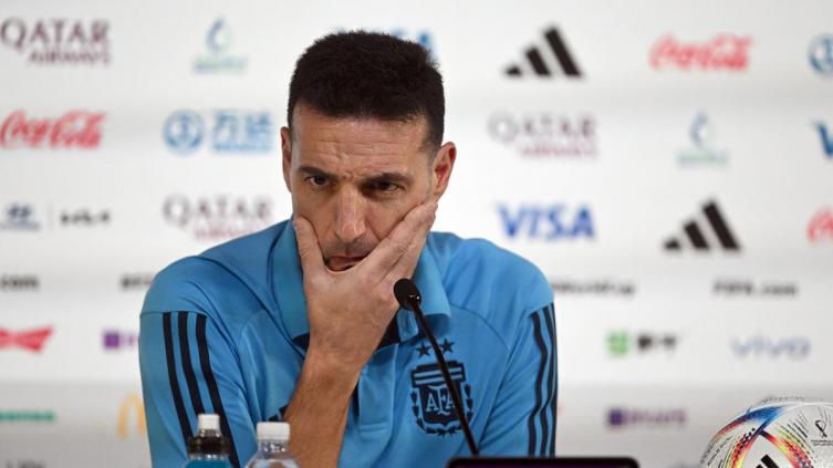 Scaloni espera por Di María para definir el equipo que enfrentará a Croacia