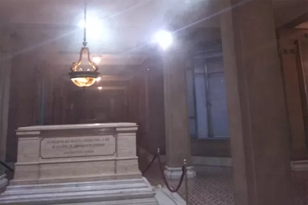 Se incendiaron oficinas en la Casa de Gobierno de Tucumán
