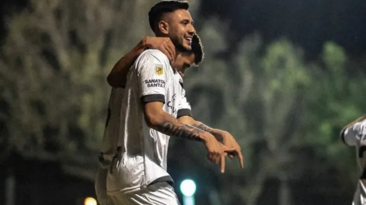 Sciacquia tras Sandoval para incorporar a Quilmes