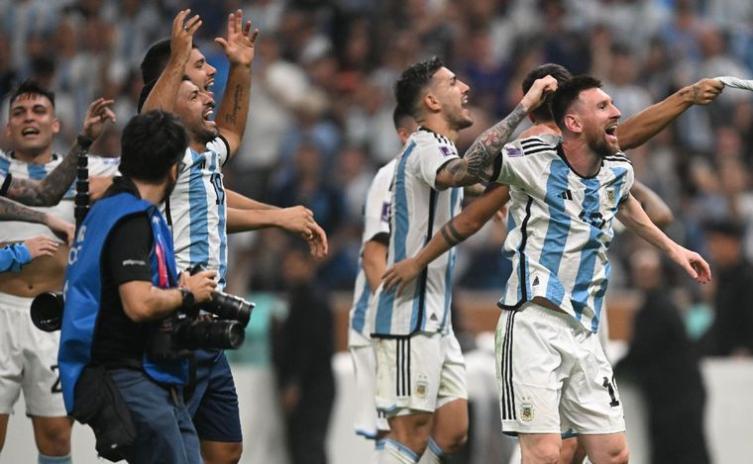 Al final, la Selección argentina volverá al país este martes por la madrugada