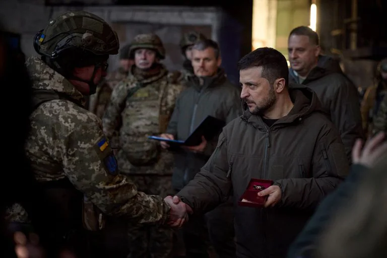 Zelensky salió de Ucrania para reunirse con Biden y ofrecer un discurso ante el Congreso de los EEUU