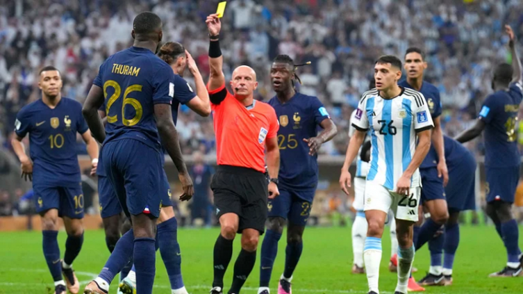 Confesión del árbitro de la final entre Argentina y Francia del Mundial
