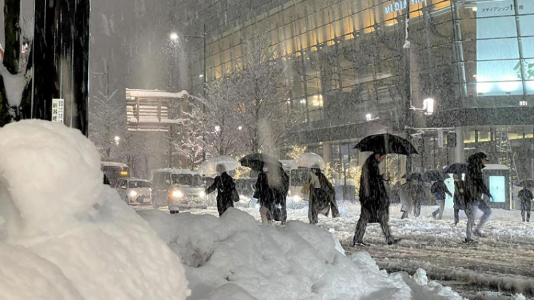 Ocho personas fallecidas en Japón por fuertes nevadas