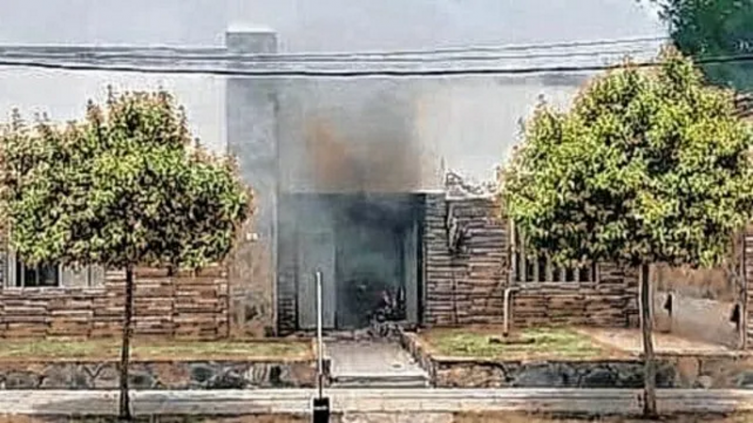 Incendió en un local de pirotecnia cerca de una estación de servicio 