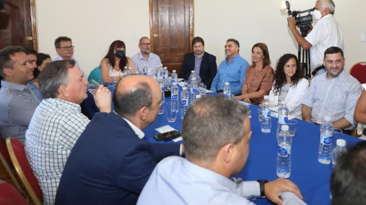 La Provincia se reunió con los partidos políticos